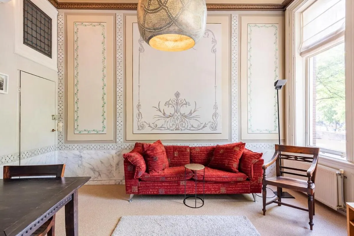 Beautiful & Well-Located Canal Apartment Amsterdam Netherlands